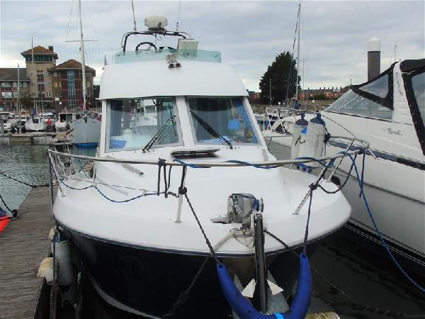 Beneteau Antares 9 For Sale From Seakers Yacht Brokers